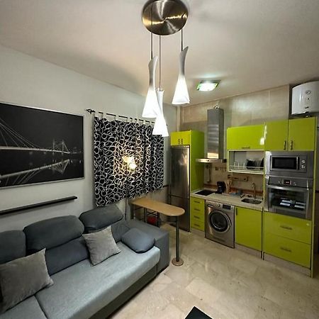 מאלגה Fantastic Apartament The Center מראה חיצוני תמונה