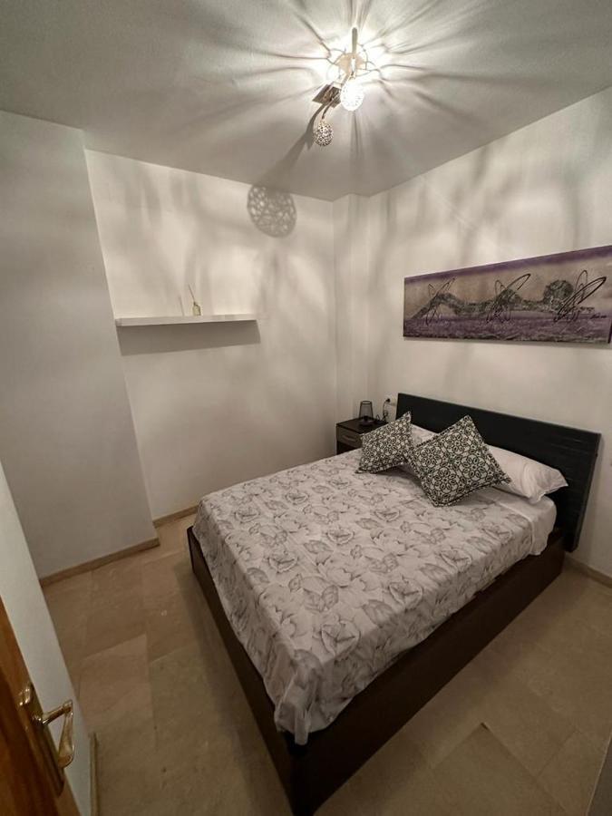 מאלגה Fantastic Apartament The Center מראה חיצוני תמונה