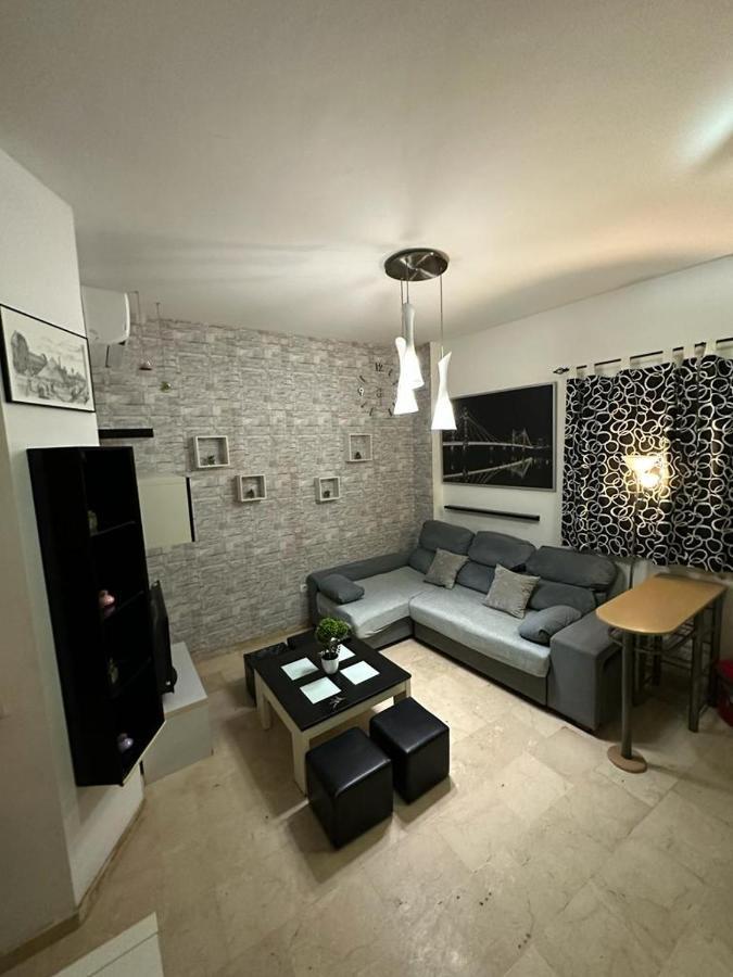 מאלגה Fantastic Apartament The Center מראה חיצוני תמונה